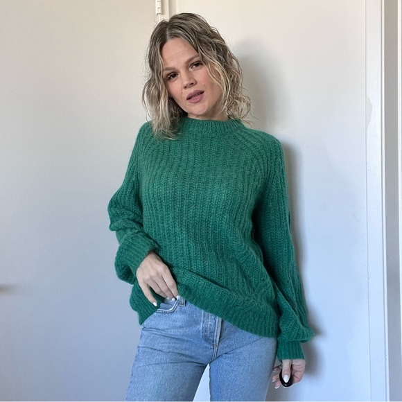 Aritzia Wilfred Saba Sweater in Green - Picture 10 of 14